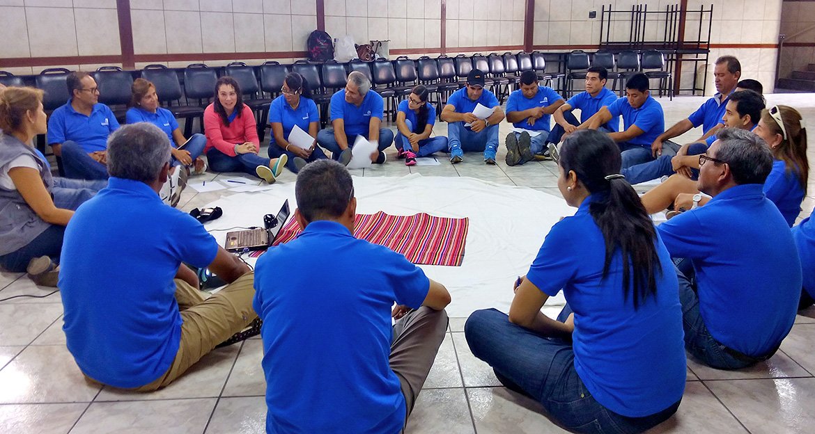 Promoviendo el diálogo y la discusión